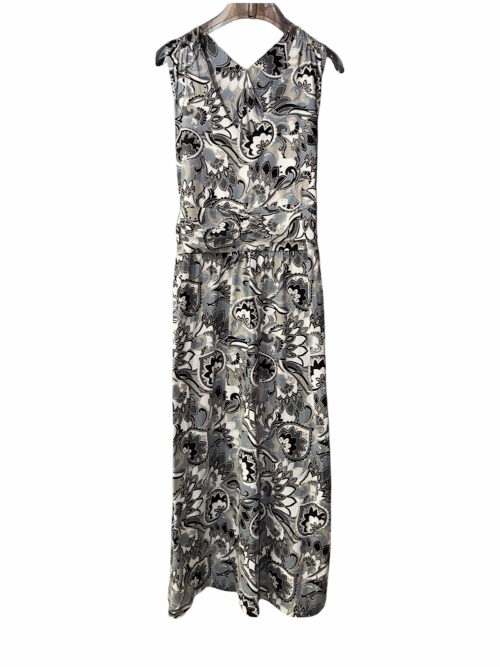 Sleeveless Floral Midi Dress in Black & Gray